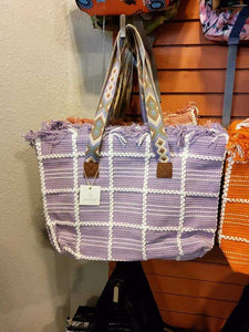 Frilly Tote
